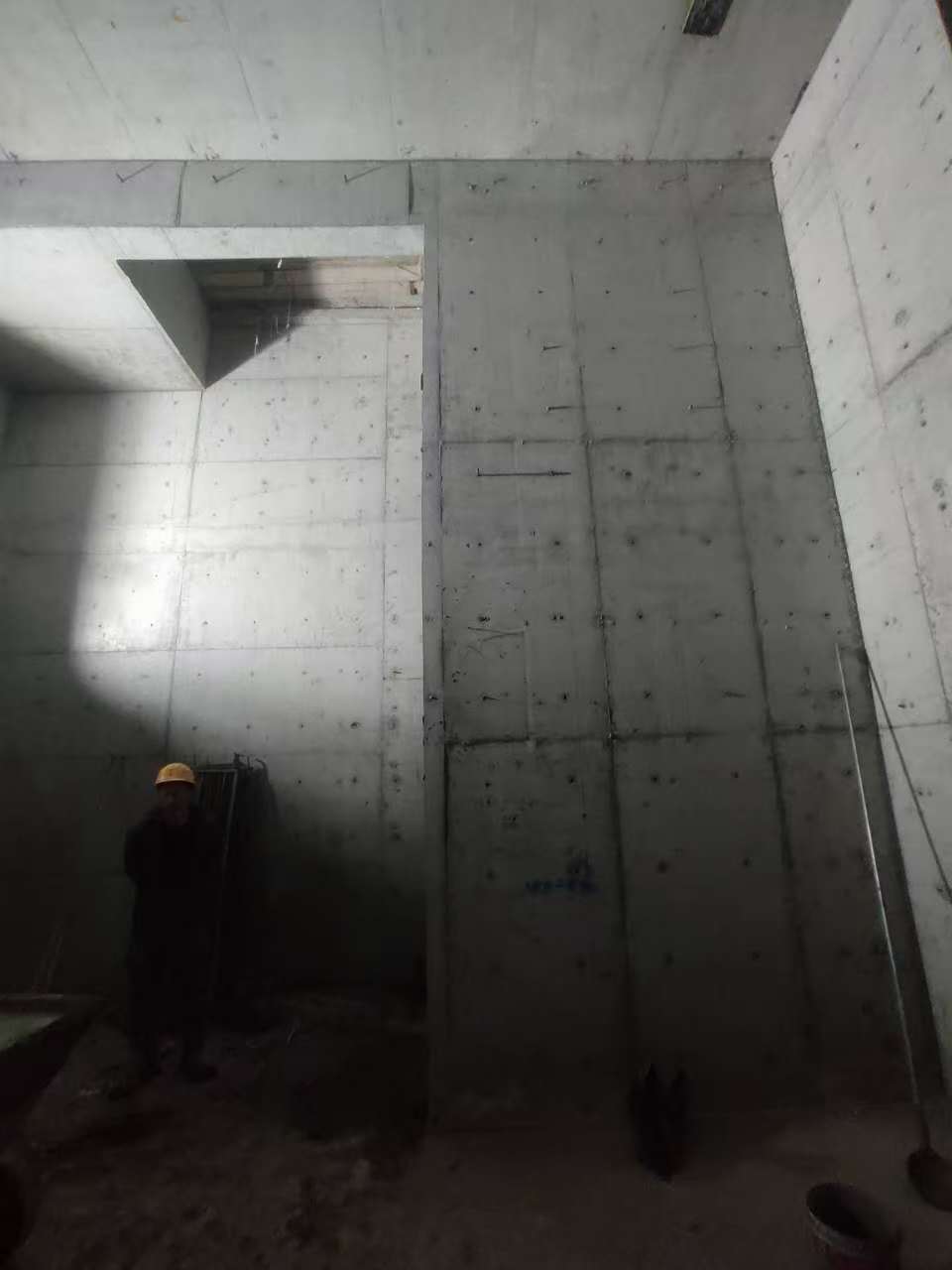 苏州墙上开槽钢筋断了有影响吗